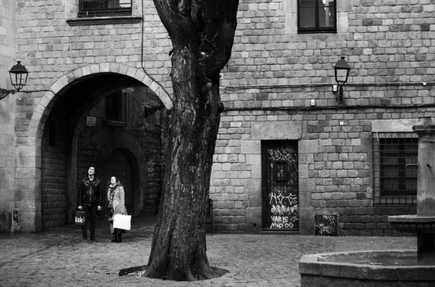 Plaça Sant Felip Neri9