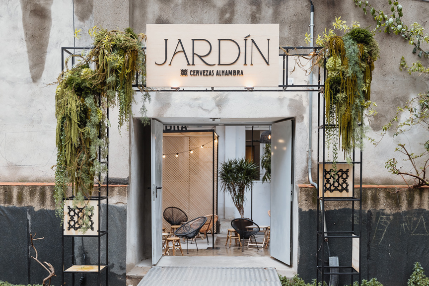 Entrance to Jardín Cervezas Alhambra Barcelona 2022 at Casa Rius